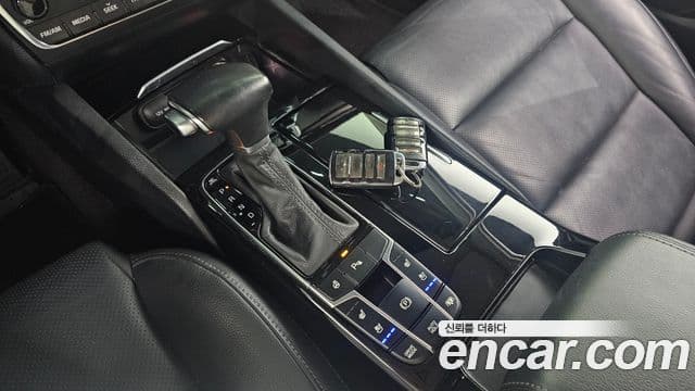 Kia All New K7 Prestige, 2016 9