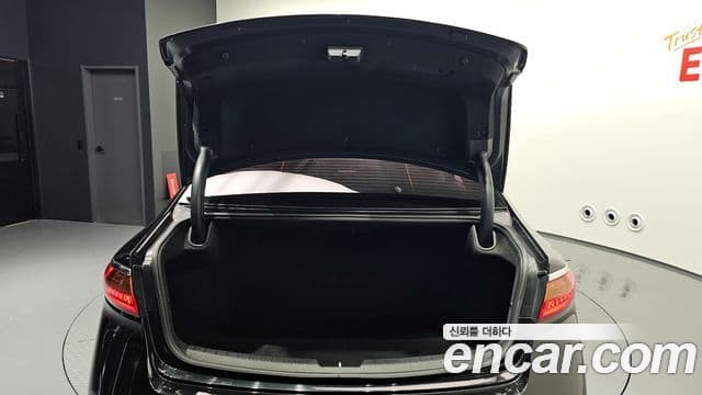 Kia All New K7 Prestige, 2016 20