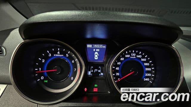 Hyundai Avante MD Premier, 2012 8