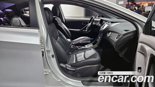 Hyundai Avante MD Premier, 2012 10