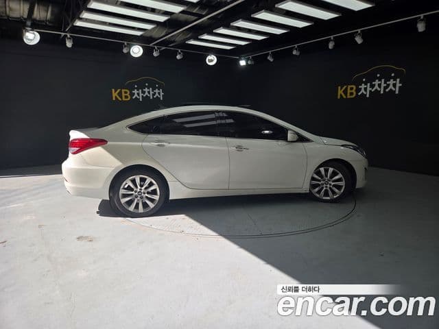 Hyundai i40 살룬 Premium, 2012 6
