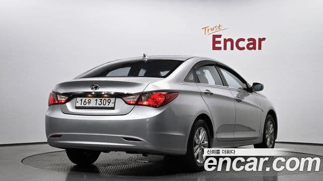 Hyundai YF Sonata Luxury, 2011 2