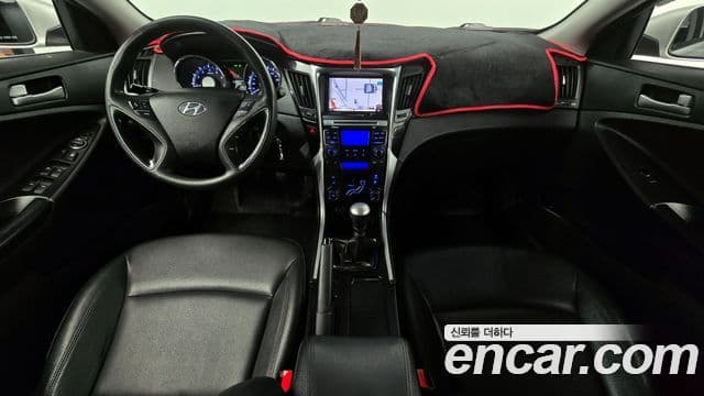 Hyundai YF Sonata Luxury, 2011 7