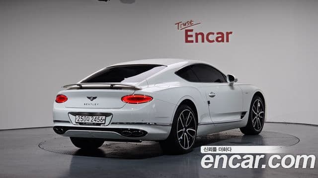Bentley Continental GT 3세대 4.0 GT Azure, 2023 2