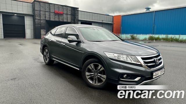 Honda 크로스투어 1세대, 2013 1