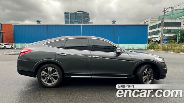 Honda 크로스투어 1세대, 2013 2