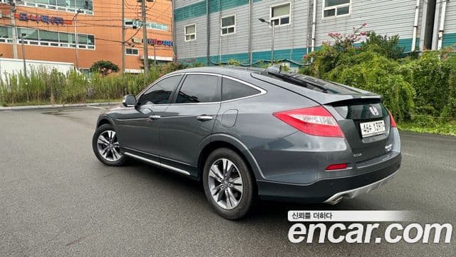 Honda 크로스투어 1세대, 2013 3