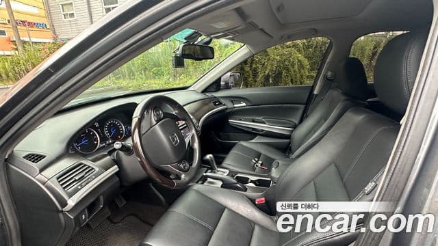 Honda 크로스투어 1세대, 2013 9