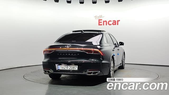 Hyundai The / новый New Grandeur IG гибрид Calligraphy, 2021 4