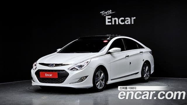 Hyundai Sonata гибрид Royal, 2012 1