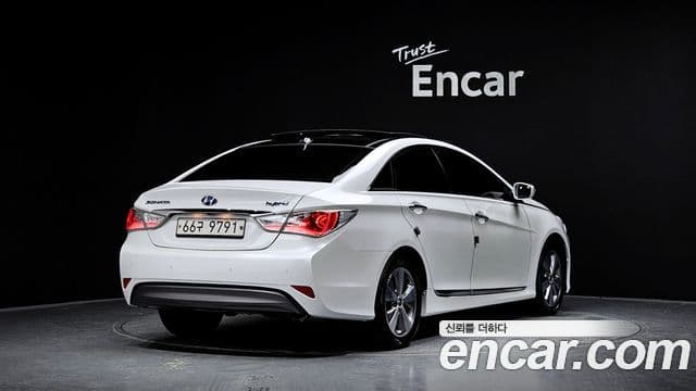 Hyundai Sonata гибрид Royal, 2012 2