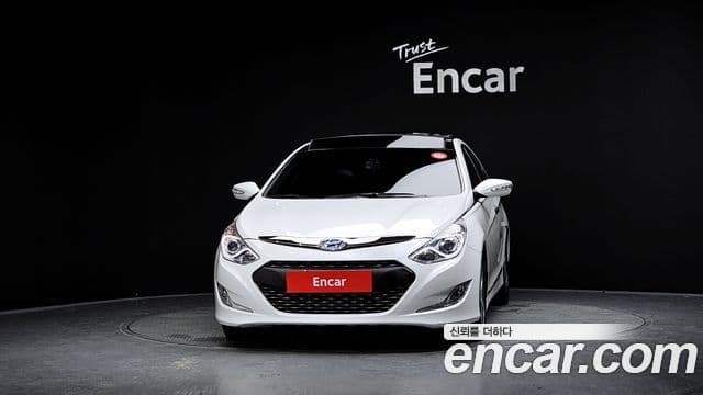 Hyundai Sonata гибрид Royal, 2012 3