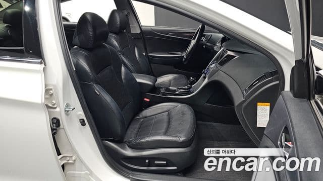 Hyundai Sonata гибрид Royal, 2012 12