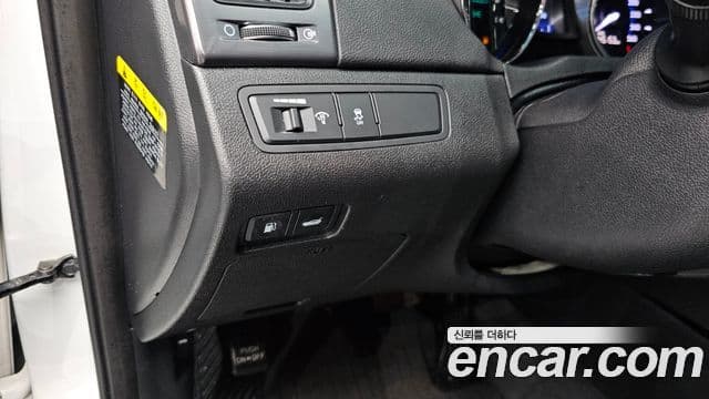 Hyundai Sonata гибрид Royal, 2012 16