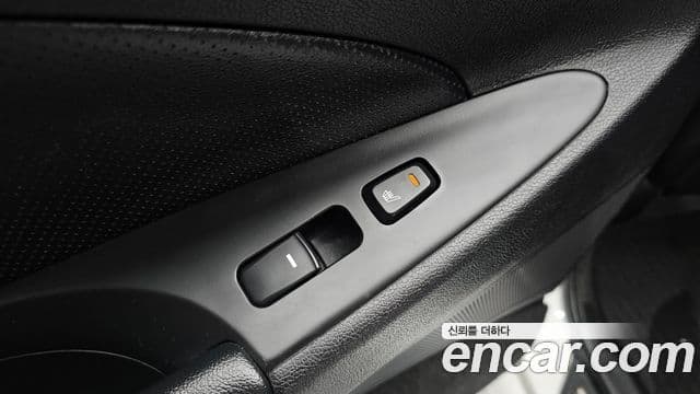 Hyundai Sonata гибрид Royal, 2012 19