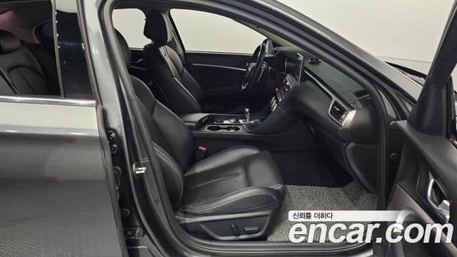 Genesis G70 Advanced, 2018 11