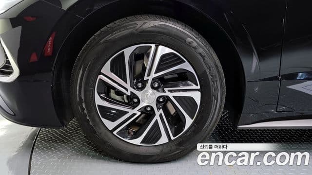 Hyundai Sonata гибрид (DN8) Modern, 2023 все фото