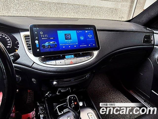 Hyundai Genesis Prada GP500, 2012 10