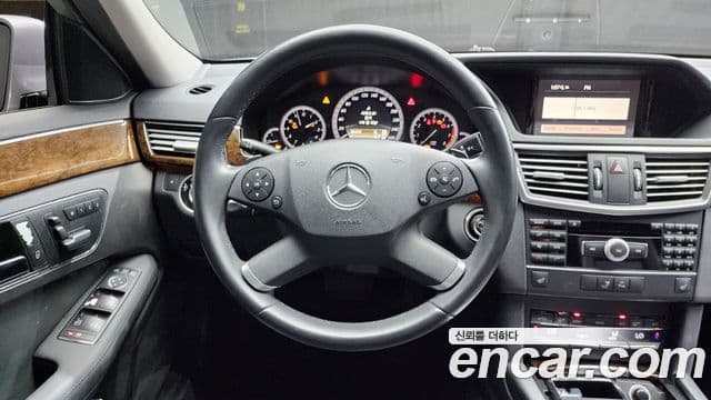 Mercedes-Benz E-класс W212 E200 CGI, 2012 13
