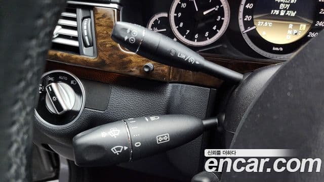 Mercedes-Benz E-класс W212 E200 CGI, 2012 19