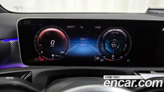 Mercedes-Benz A-класс W177 A220 седан, 2020 8