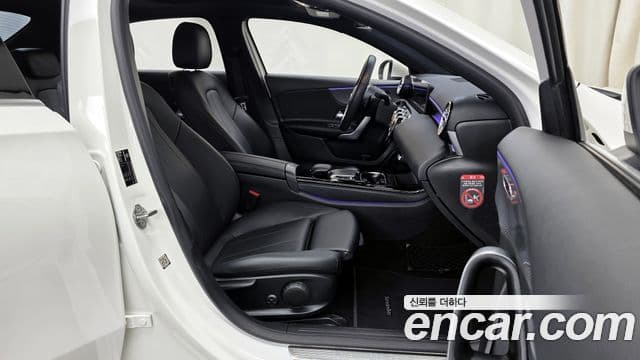 Mercedes-Benz A-класс W177 A220 седан, 2020 11