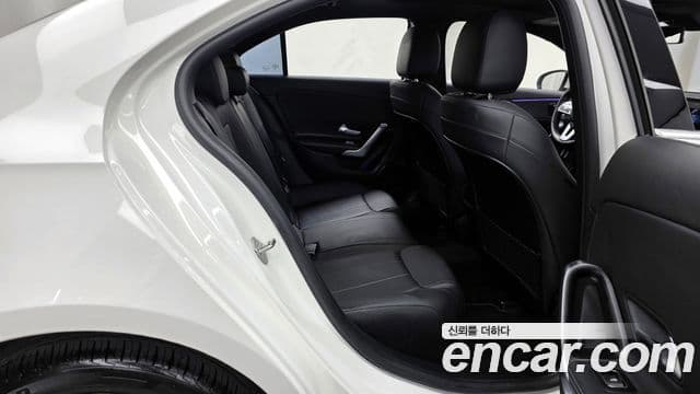 Mercedes-Benz A-класс W177 A220 седан, 2020 12