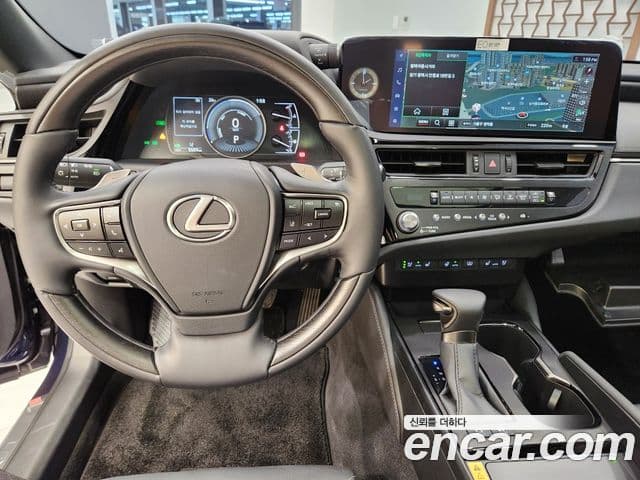 Lexus ES300h 7세대 Executive, 2026 11