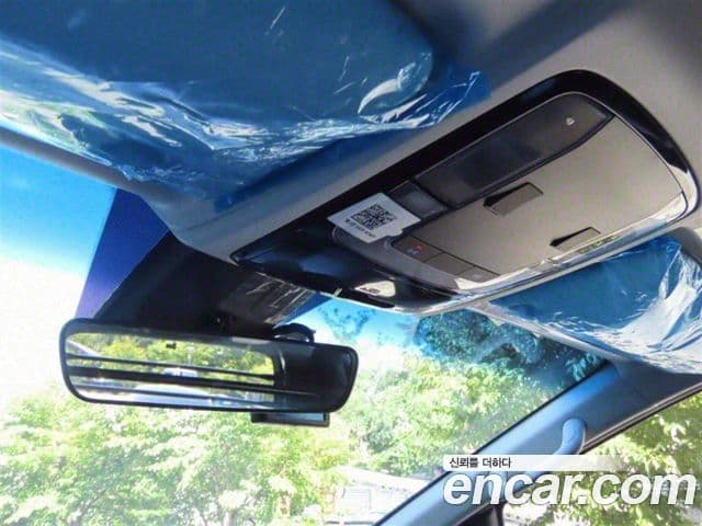 Hyundai Staria Modern, 2025 10