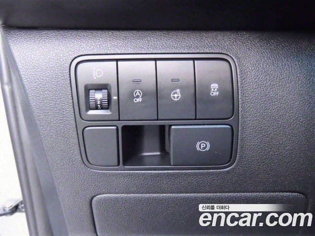 Hyundai Staria Modern, 2025 11