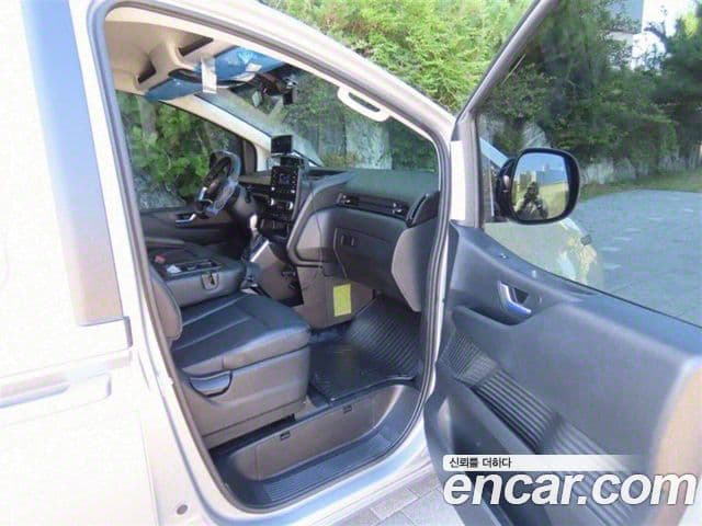 Hyundai Staria Modern, 2025 15