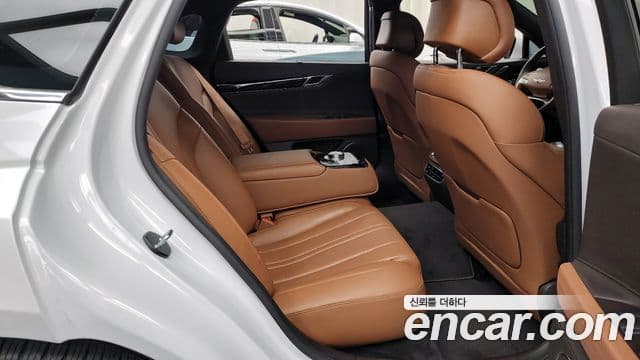 Genesis G80 (RG3) бензин 2.5 турбо AWD, 2024 12