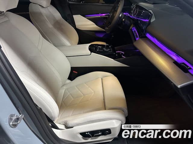 BMW 5시리즈 (G60) 520i M Sport, 2025 9