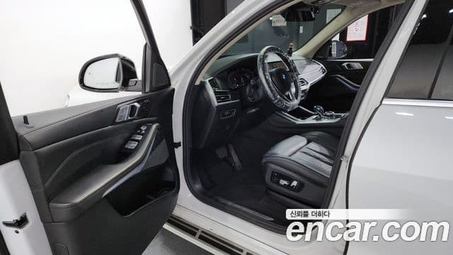 BMW X7 (G07) xDrive 40i Design Pure Excellence 7인승, 2021 10