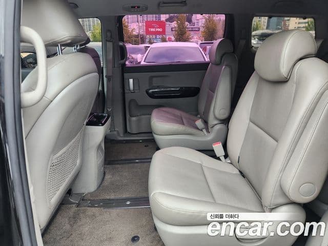 Kia All New Carnival Prestige, 2017 11