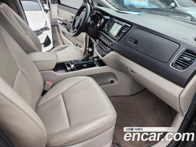 Kia All New Carnival Prestige, 2017 15