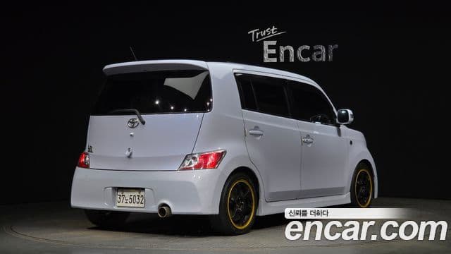 Toyota bB, 2006 2