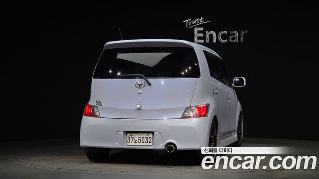 Toyota bB, 2006 4