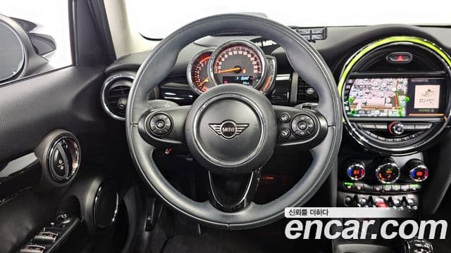 Mini Cooper 3세대, 2020 13