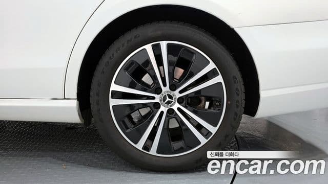 Mercedes-Benz E-класс W213 Avantgarde, 2021 все фото