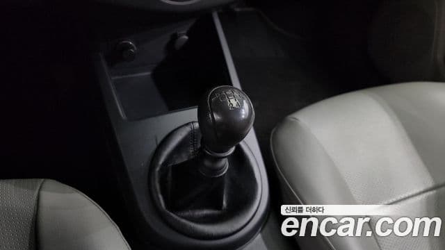 Kia Forte люксовая версия, 2009 9