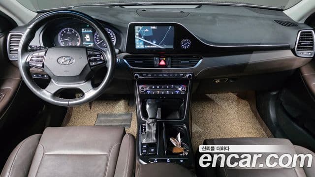 Hyundai Grandeur IG 3.0 LPi Exclusive (арендный автомобиль), 2018 7