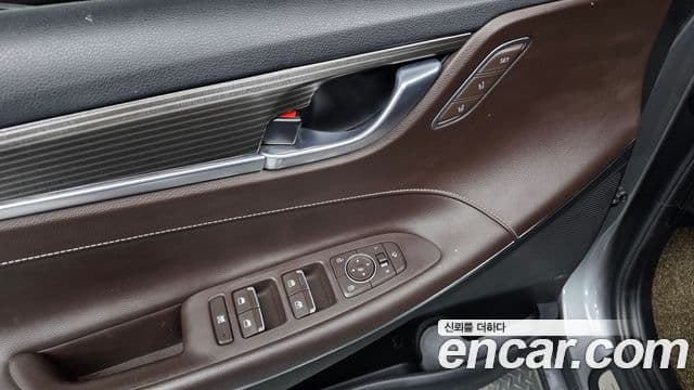 Hyundai Grandeur IG 3.0 LPi Exclusive (арендный автомобиль), 2018 13