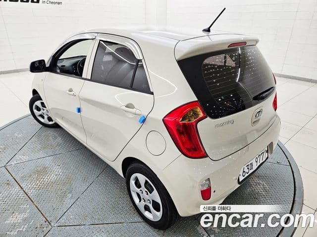 Kia All New Morning Deluxe, 2012 4