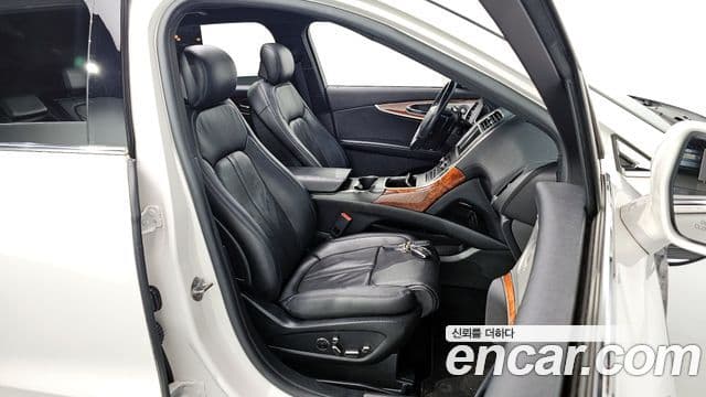 Lincoln Nautilus 1세대 2.7 Reserve AWD, 2019 12