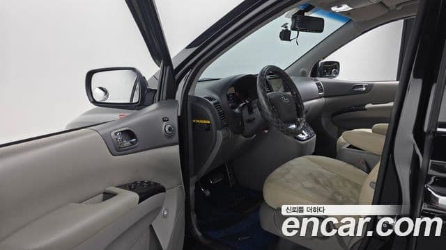 Kia Carnival R Premium, 2013 11