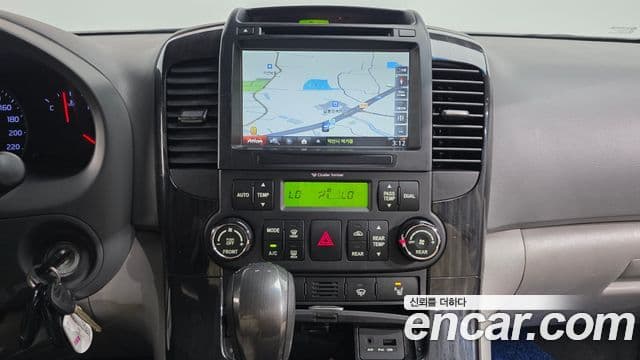 Kia Carnival R Premium, 2013 15