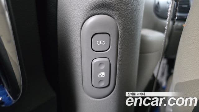 Kia Carnival R Premium, 2013 18