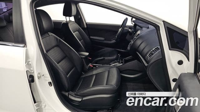 Kia The / новый New K3 Style, 2018 12