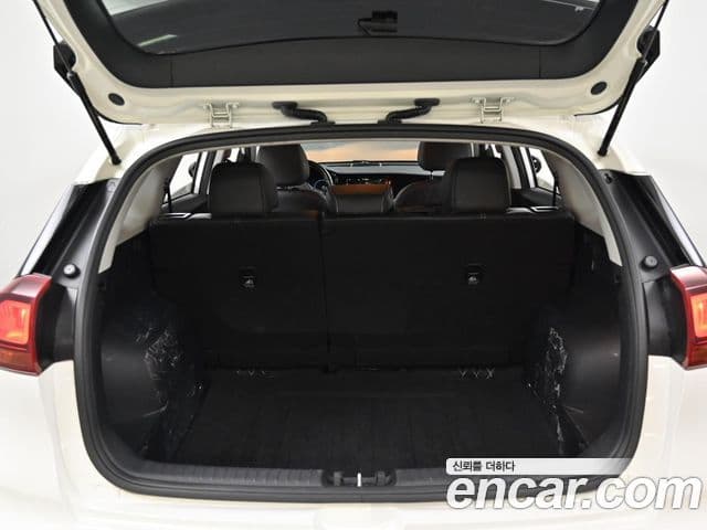 Kia Niro EV таксомоторный тип, 2022 20